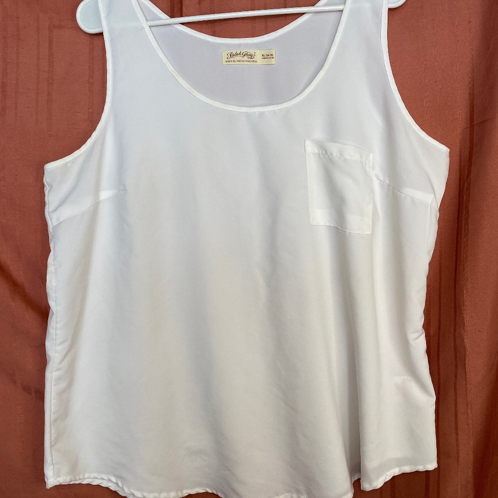 Faded Glory Sleeveless Blouse Tank Top White with Chest Pocket Size XL